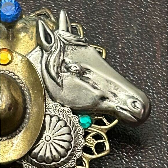 Vintage Horse Rodeo Theme Brooch Pin Silver & Gold-tone 3D Heart Charm - Picture 4 of 9